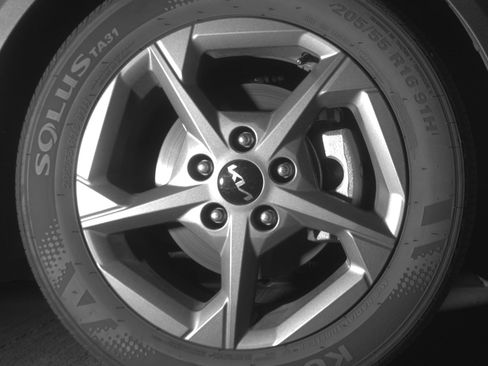 Used 2025 Kia K4 LXS image 13