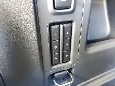 New 2025 Lincoln Navigator Reserve image 34