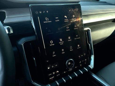 Used 2026 GMC Acadia Elevation w/ Super Cruise Package image 25