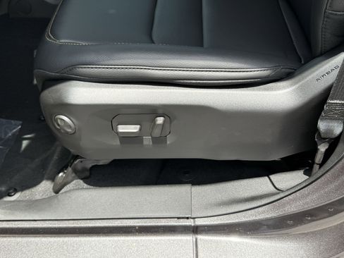 New 2025 Jeep Wrangler Sahara image 13