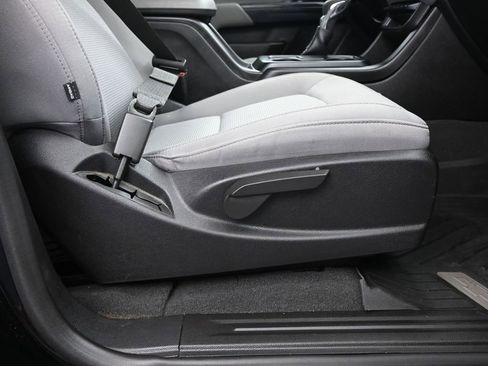 Used 2022 Chevrolet Colorado W/T w/ WT Convenience Package image 13