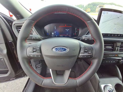 Certified 2024 Ford Escape ST-Line w/ Tech Pack #1 AWD/4WD image 22