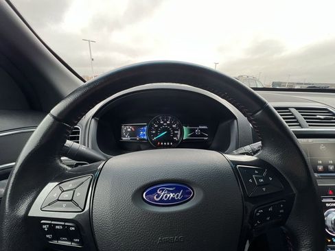 Used 2016 Ford Explorer Sport image 11