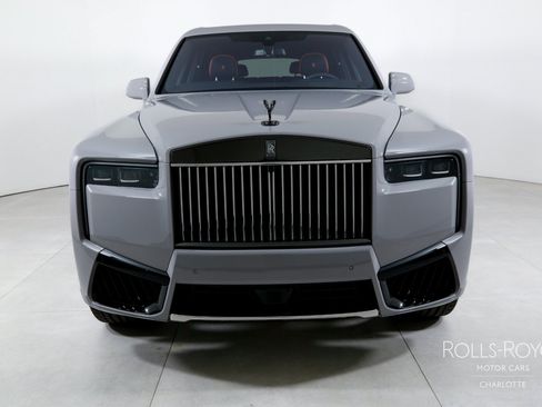 Used 2026 Rolls-Royce Cullinan Black Badge AWD/4WD image 7