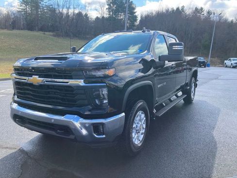 New 2026 Chevrolet Silverado 2500 LT w/ All Star Edition image 3