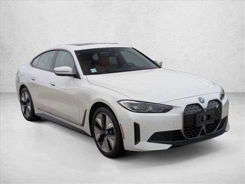 Used 2023 BMW i4 eDrive35 w/ Premium Package image 3