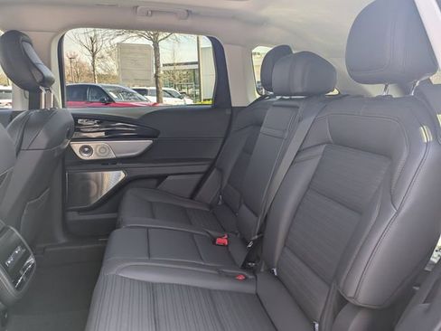 New 2026 Lincoln Nautilus Reserve image 12