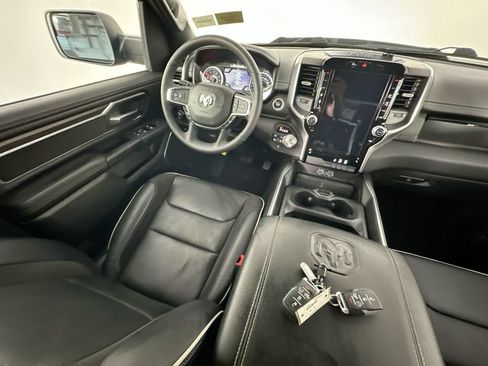 Used 2025 RAM 1500 Laramie w/ Sport Appearance Package AWD/4WD image 9