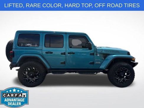 Used 2019 Jeep Wrangler Unlimited Sahara AWD/4WD image 3