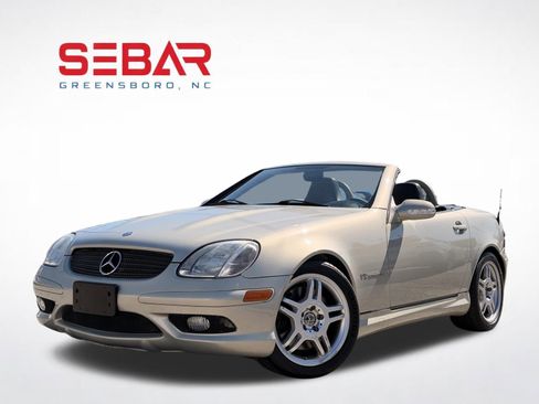Used 2002 Mercedes-Benz SLK 32 AMG image 4