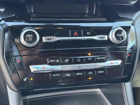 Certified 2022 Ford Explorer ST-Line w/ Class IV Trailer Tow Package image 14