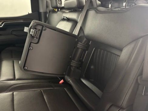 Used 2024 Chevrolet Silverado 1500 LT Trail Boss w/ Convenience Package II image 15