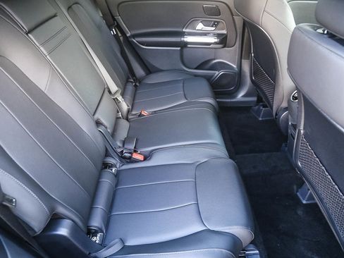 New 2026 Mercedes-Benz GLB 250 4MATIC image 16