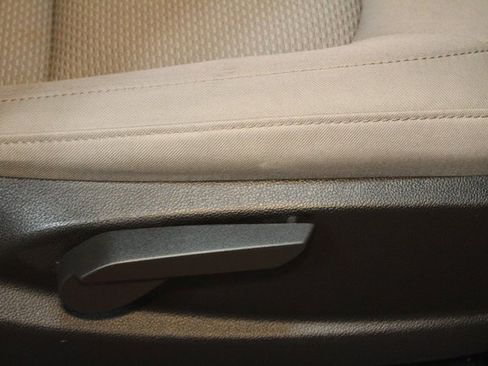 Used 2019 Chevrolet Colorado W/T w/ WT Convenience Package image 12