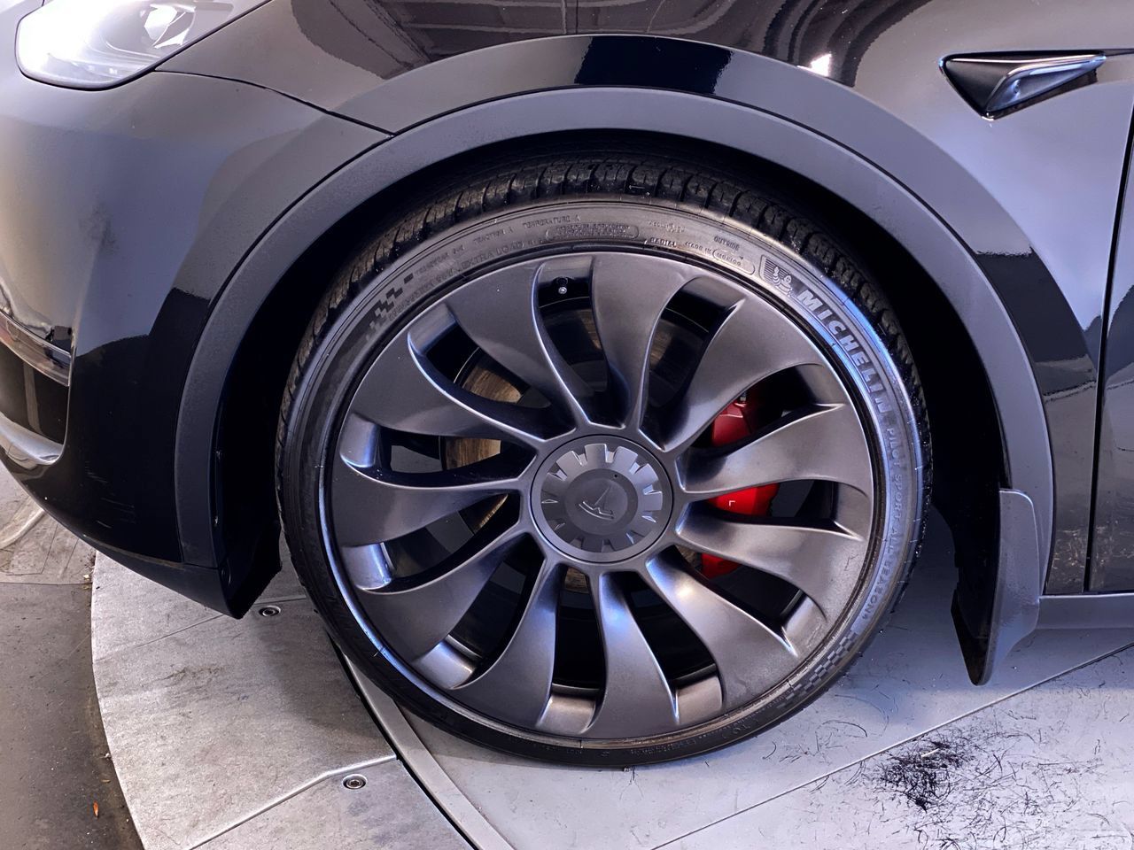 Used 2024 Tesla Model Y Performance AWD/4WD image 12