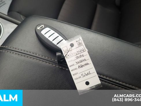 Used 2024 Nissan Altima 2.5 SV image 36