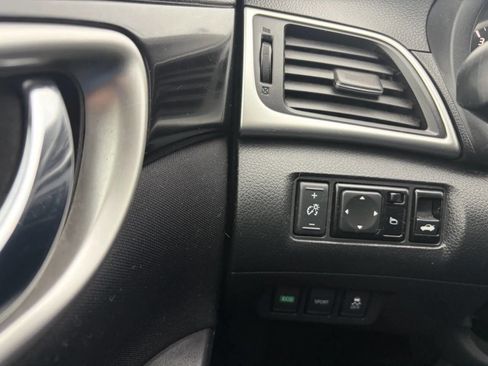 Used 2017 Nissan Sentra SV image 14