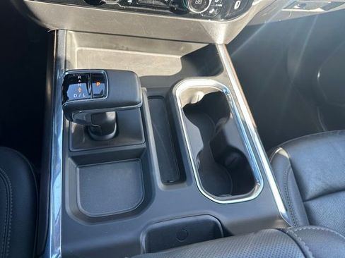 Used 2024 GMC Sierra 1500 SLT w/ SLT Premium Plus Package image 21