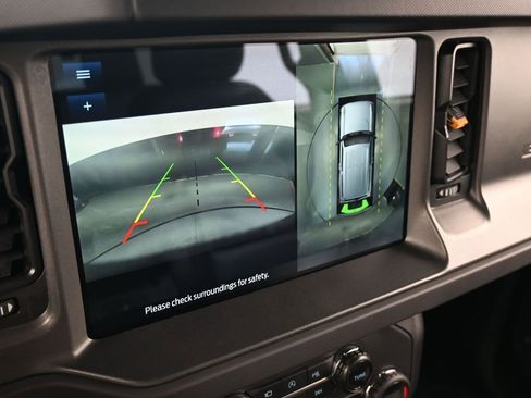 Used 2024 Ford Bronco Badlands image 19