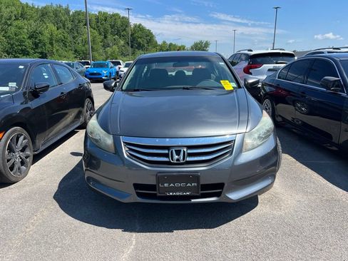 Used 2011 Honda Accord EX image 2
