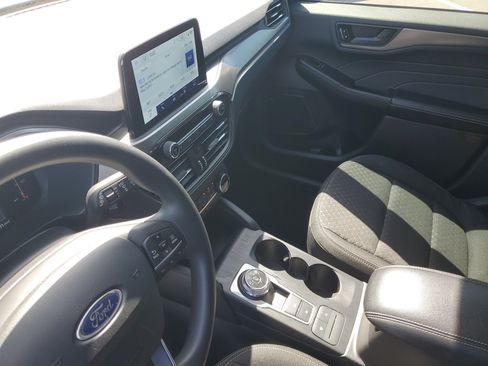 Used 2025 Ford Escape Active AWD/4WD image 19
