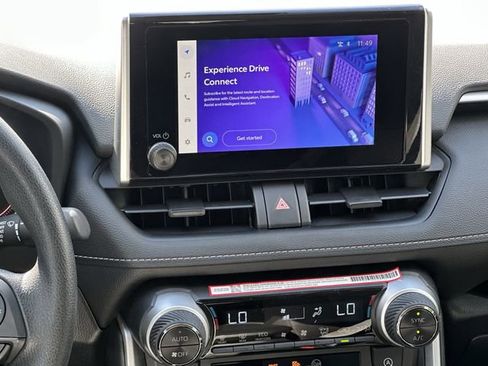 Used 2025 Toyota RAV4 XLE image 12