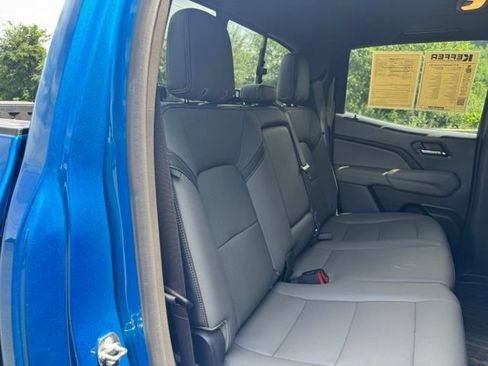 Used 2024 Chevrolet Colorado ZR2 w/ ZR2 Convenience Package III AWD/4WD image 24