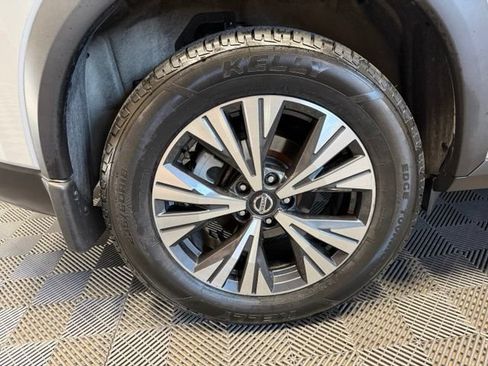 Used 2021 Nissan Rogue SV AWD/4WD image 45