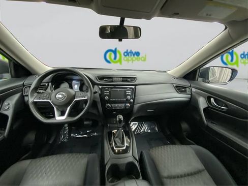 Used 2017 Nissan Rogue S AWD/4WD image 28
