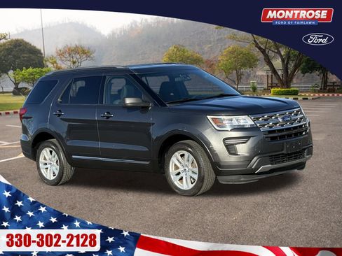 Used 2018 Ford Explorer XLT image 1