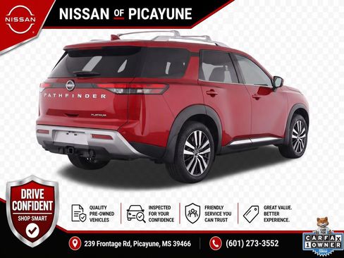 Used 2025 Nissan Pathfinder Platinum w/ Cargo Package FWD image 4