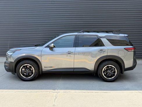 Used 2025 Nissan Pathfinder Rock Creek AWD/4WD image 9