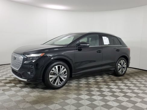 Certified 2023 Audi Q4 e-tron Premium Plus w/ Premium Plus image 5