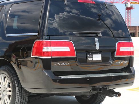 Used 2014 Lincoln Navigator 2WD image 87