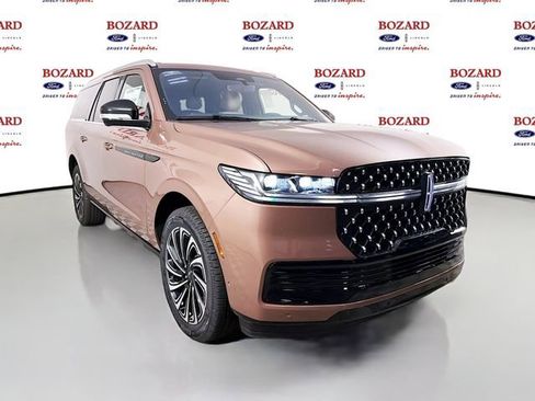 New 2025 Lincoln Navigator L Black Label AWD/4WD image 1