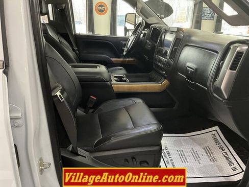 Used 2019 Chevrolet Silverado 2500 LTZ w/ Duramax Plus Package image 37
