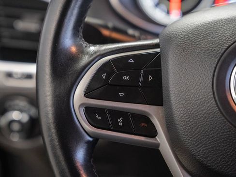 Used 2019 Jeep Cherokee High Altitude AWD/4WD image 29