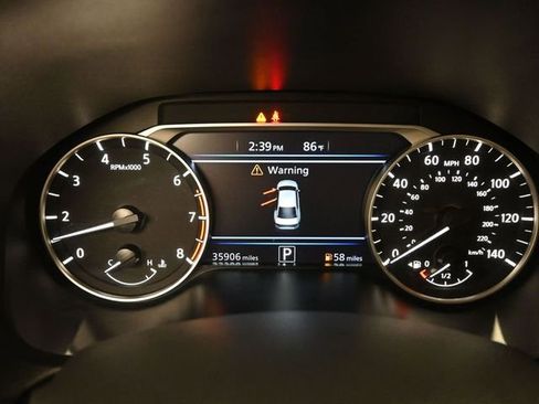 Used 2025 Nissan Altima 2.5 SV image 12