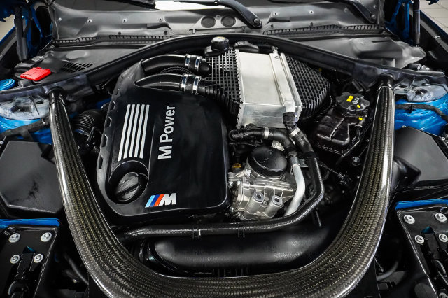 Used 2019 BMW M2 Competition w/ Executive Package RWD image 23