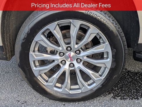 Used 2022 GMC Yukon XL Denali AWD/4WD image 12