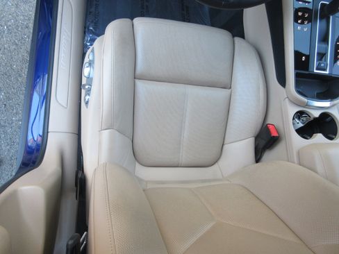 Used 2024 Porsche Macan image 13