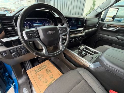 Used 2024 Chevrolet Silverado 1500 RST AWD/4WD image 11