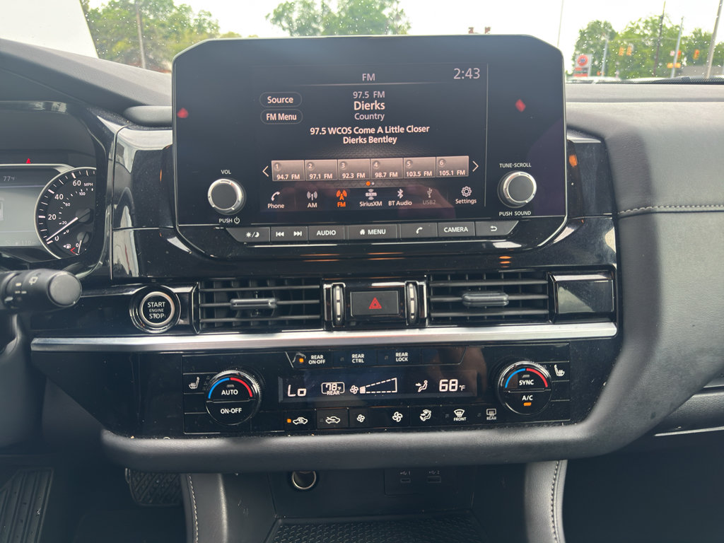Used 2024 Nissan Pathfinder SV FWD image 25