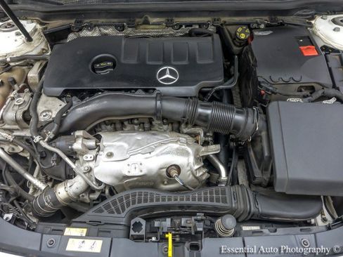 Used 2021 Mercedes-Benz CLA 250 w/ Premium Package image 30