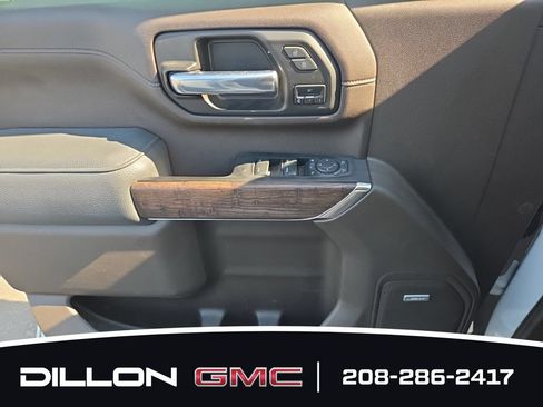 Used 2023 GMC Sierra 2500 Denali w/ Denali Ultimate Package AWD/4WD image 12
