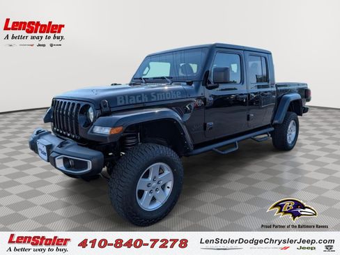 Used 2022 Jeep Gladiator Sport AWD/4WD image 1