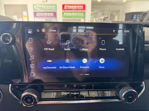 Used 2023 Chevrolet Colorado Trail Boss w/ Advanced Trailering Package image 21