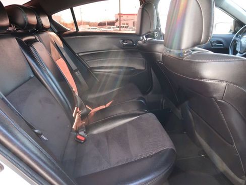 Used 2017 Acura ILX w/ Premium Package image 8