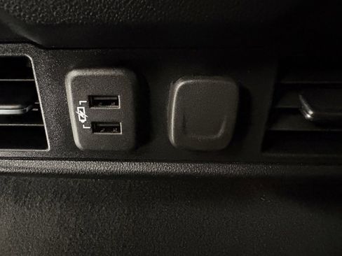 Used 2022 GMC Sierra 1500 Elevation image 39