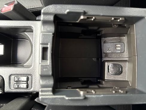 Used 2015 Subaru Crosstrek 2.0i Limited image 26